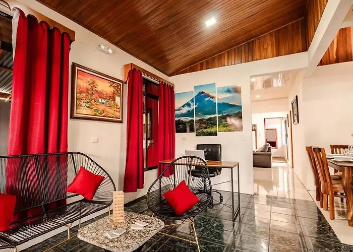 Gaby'S Home In Downtown La Fortuna